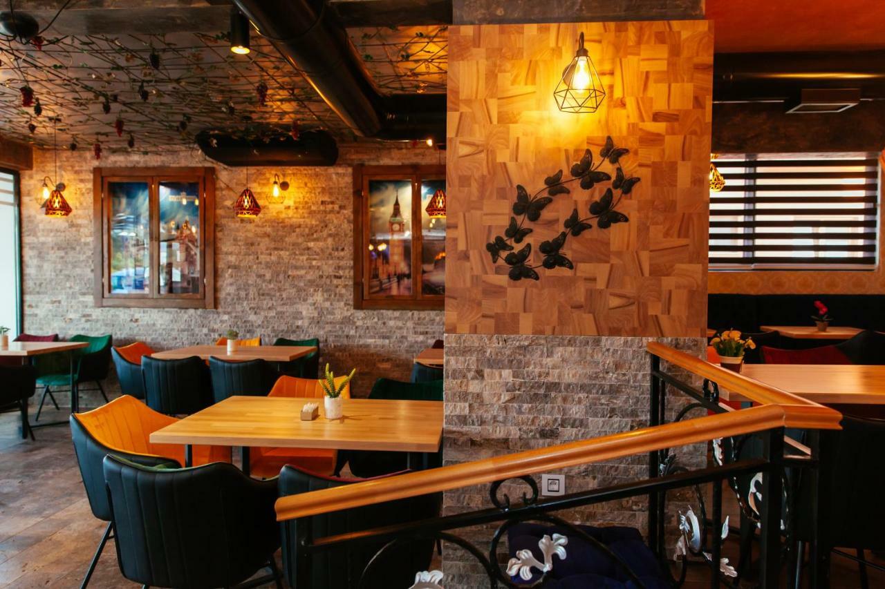 Hotel Platinum Ulcinj Bagian luar foto