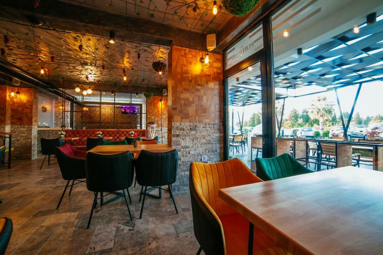 Hotel Platinum Ulcinj Bagian luar foto