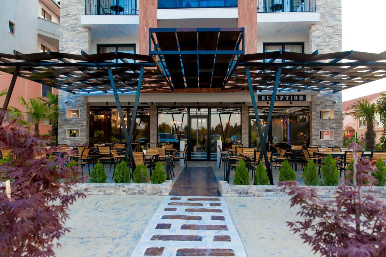 Hotel Platinum Ulcinj Bagian luar foto
