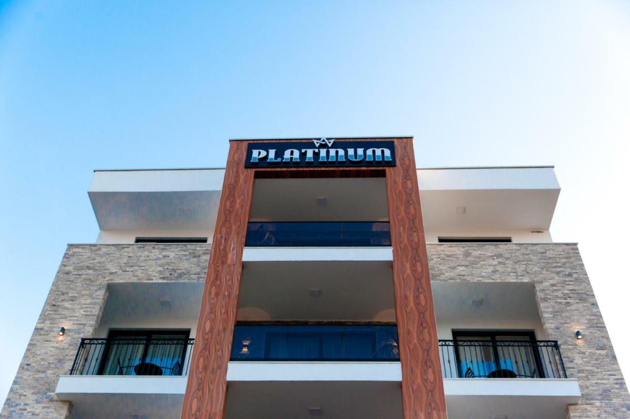 Hotel Platinum Ulcinj Bagian luar foto