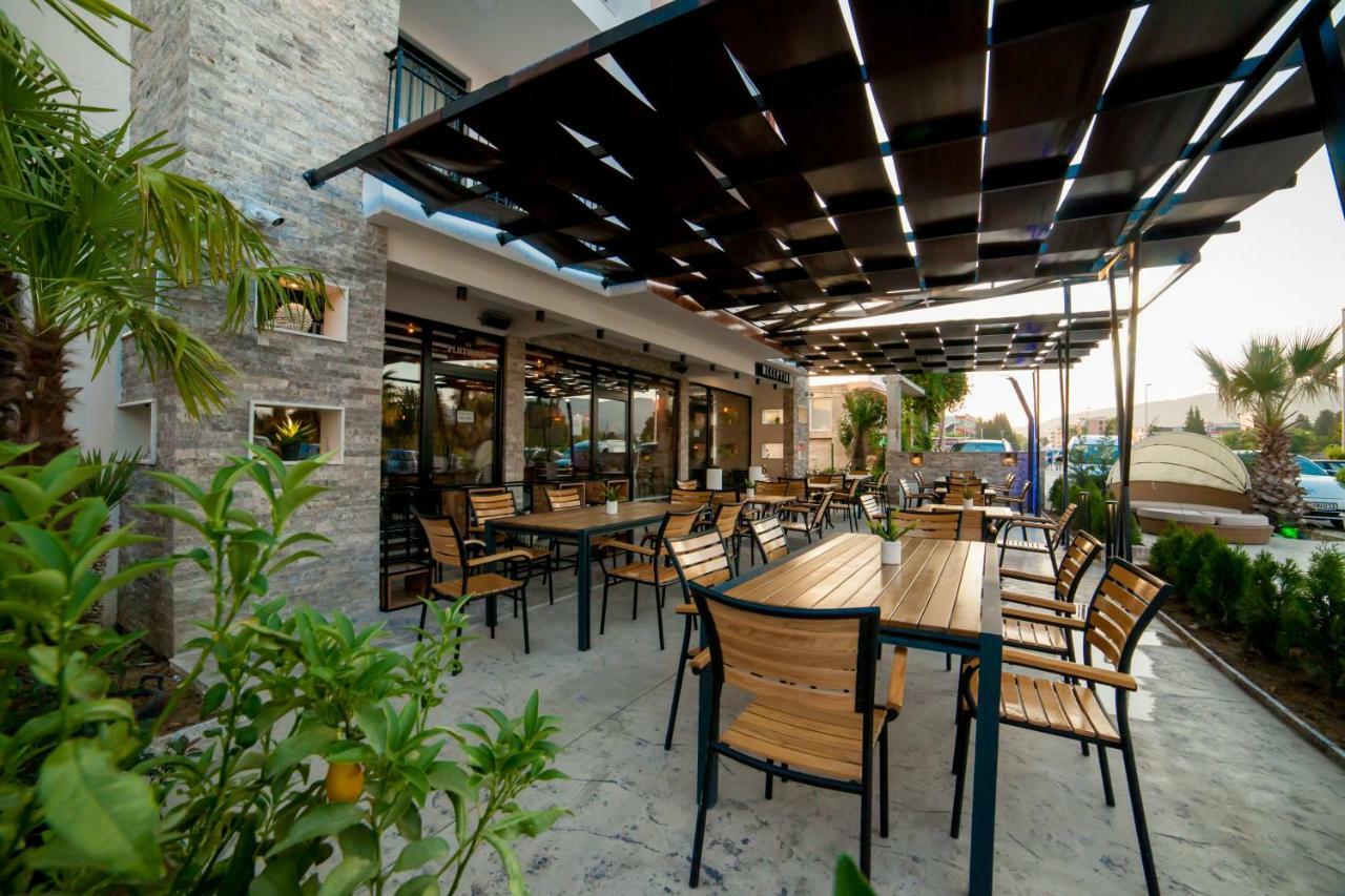 Hotel Platinum Ulcinj Bagian luar foto