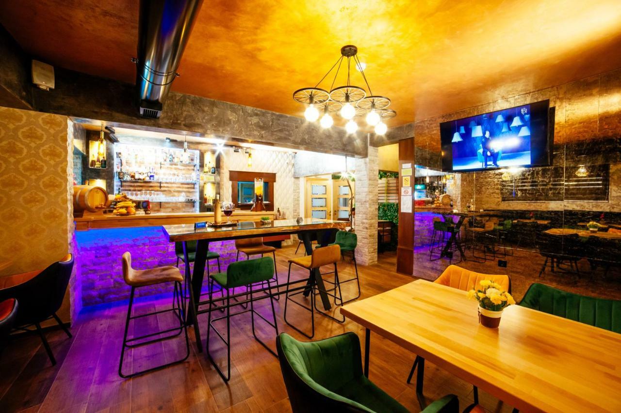 Hotel Platinum Ulcinj Bagian luar foto