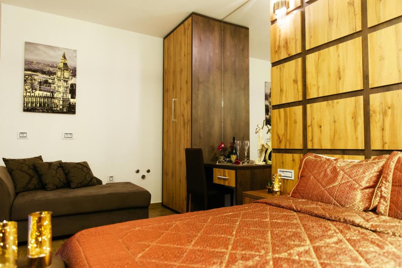 Hotel Platinum Ulcinj Bagian luar foto