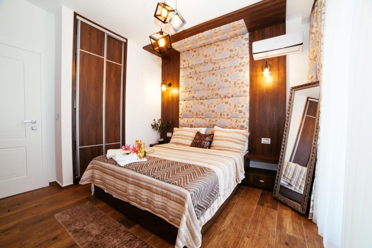 Hotel Platinum Ulcinj Bagian luar foto